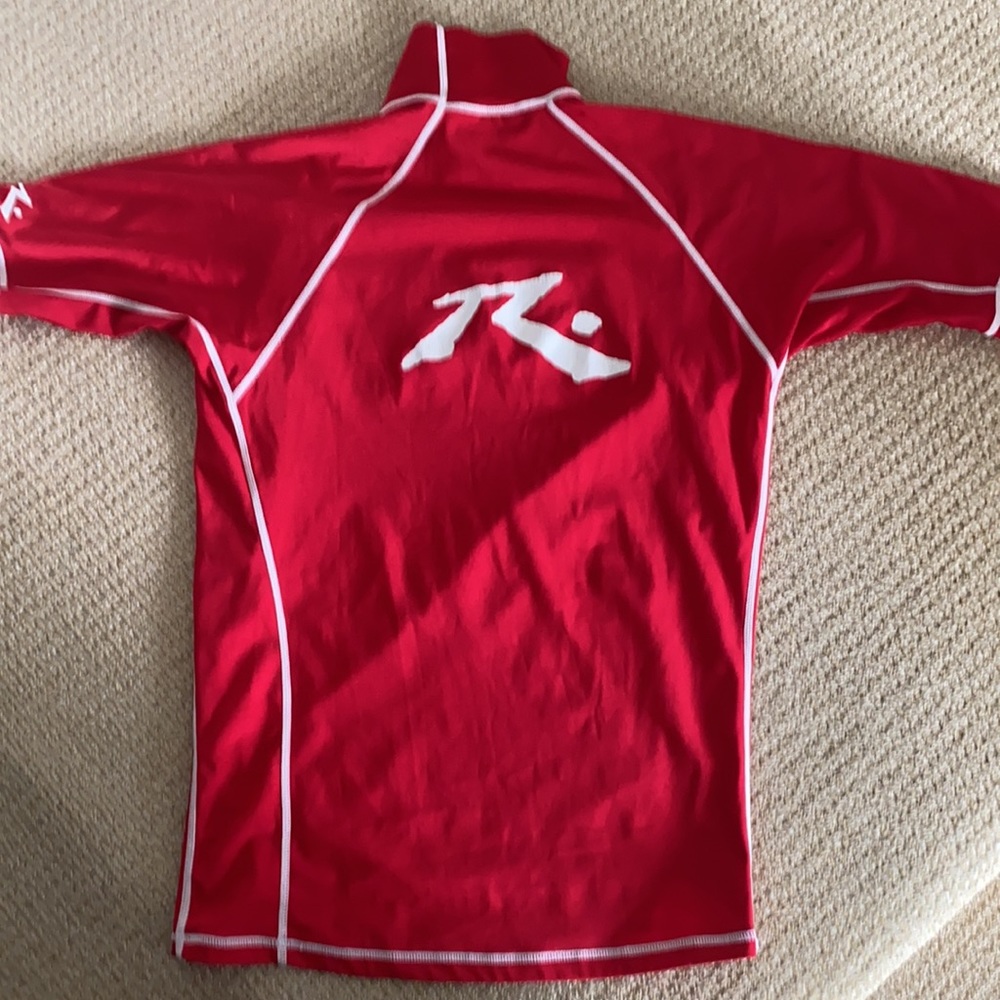 Boys Vintage “Rusty” Rashguard. Red w/White “R” - Picture 5 of 7